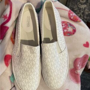 Michael Kors White Sneakers Slip-On Comfort